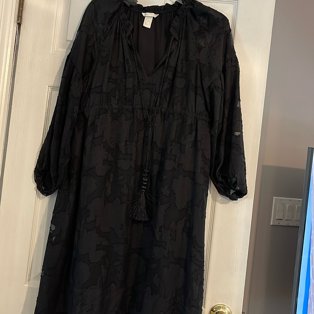 Mama black lace appliqué overlay to fully lined flowy dress